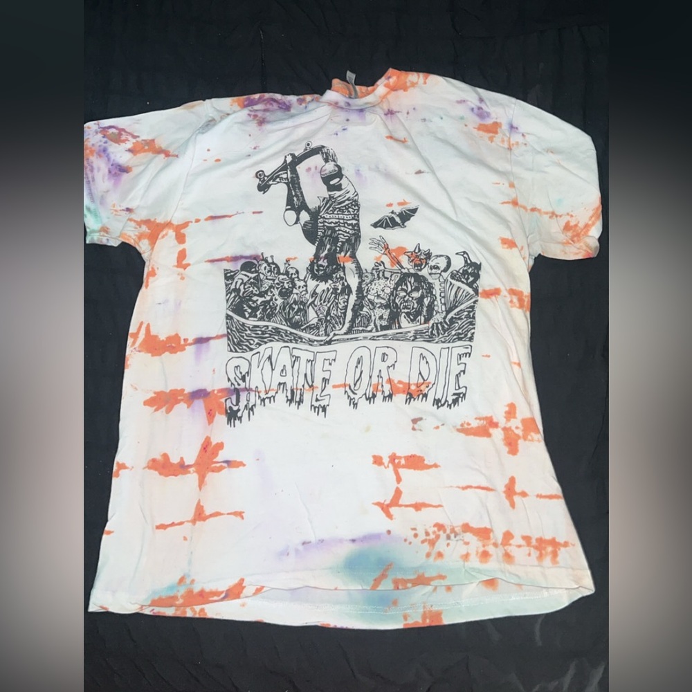 Gildan White and Orange Tie-Dye Skate Graphic T-Shirt
